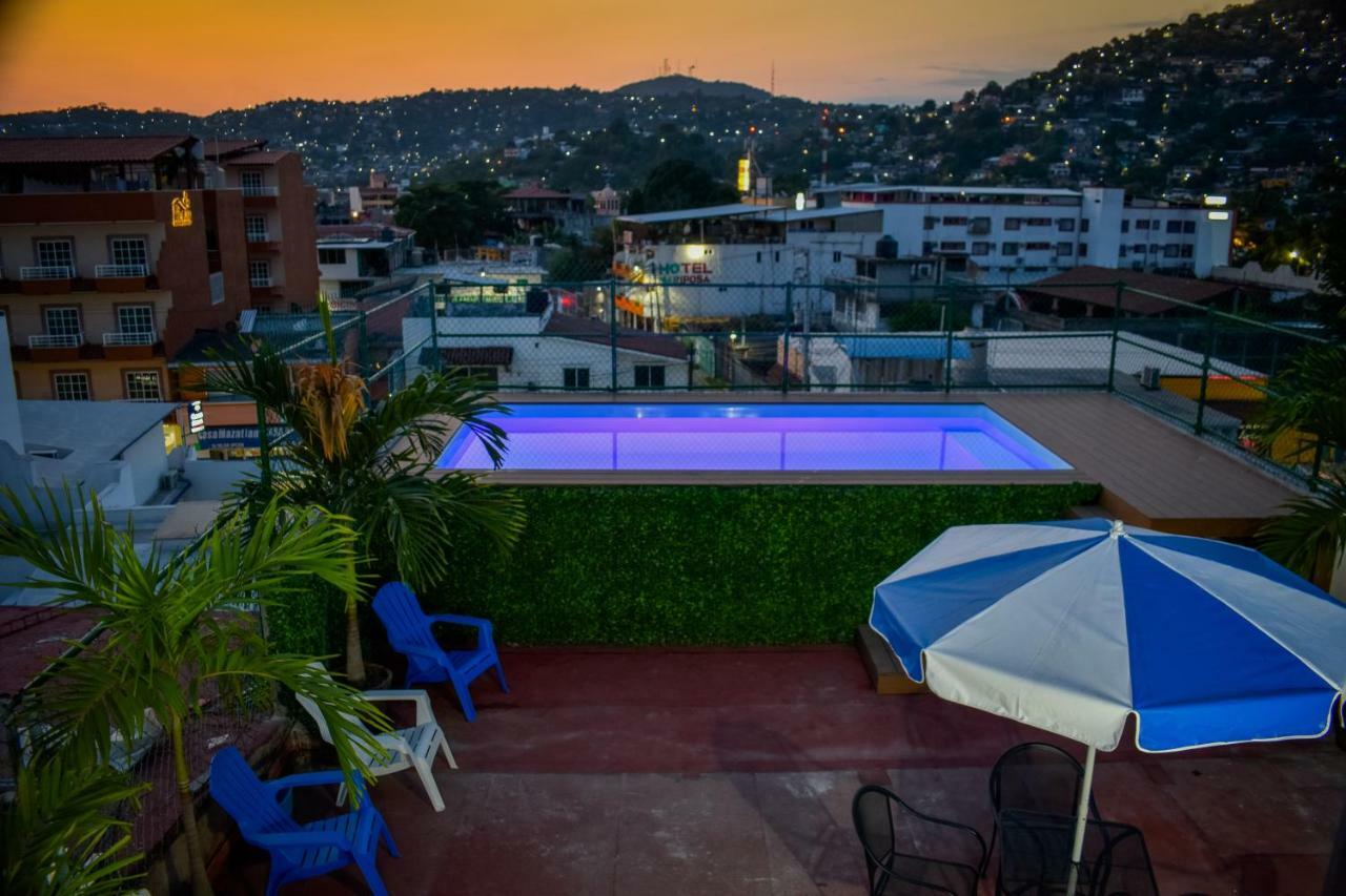 Hotel Gaby Inn Zihuatanejo Exterior foto