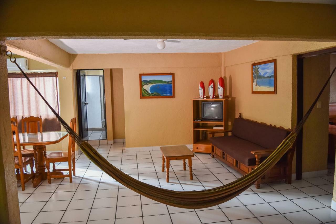 Hotel Gaby Inn Zihuatanejo Exterior foto